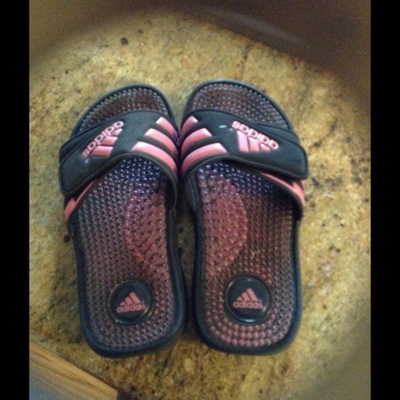 Girls Adidas sandals - size 1