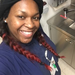 Meet your Posher, Dannella