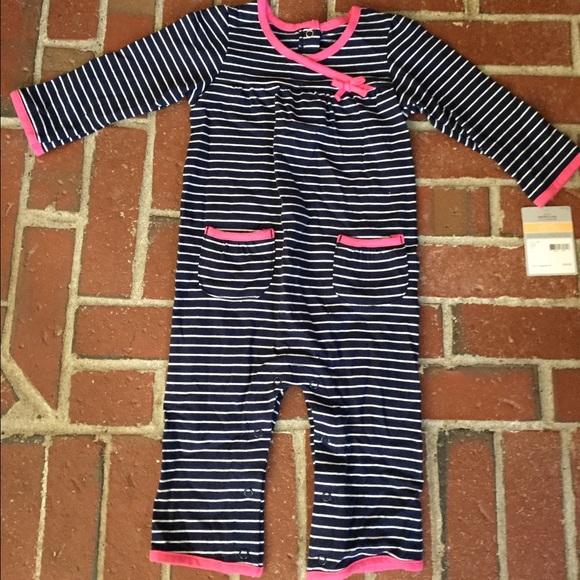 12M Carter's one piece playsuit NWT