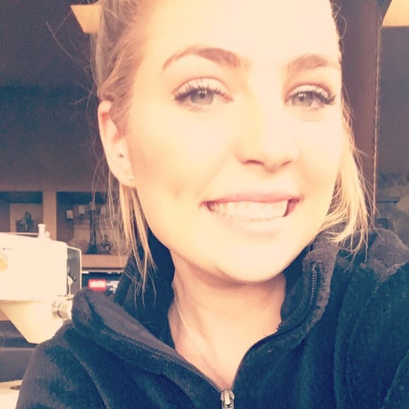 MEET YOUR POSHER! - Picture 2 of 2