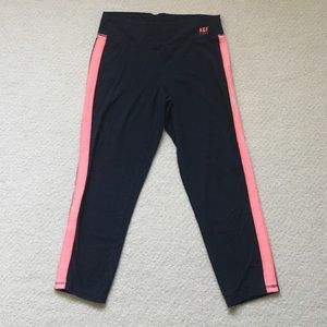 Abercrombie Cropped Yoga Leggings