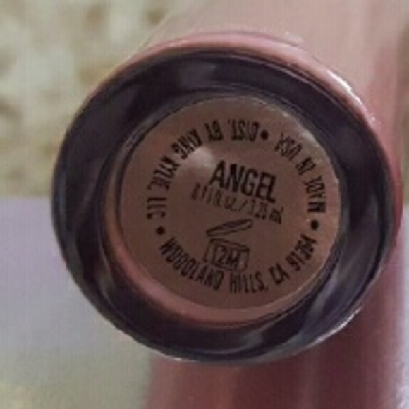 Kylie jenner  matte lipstick