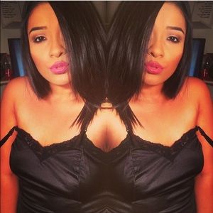 Meet your Posher, Monique