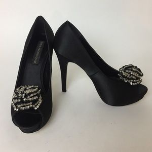 Steve Madden Luxe Black Satin Peep Toe Heels 7.5