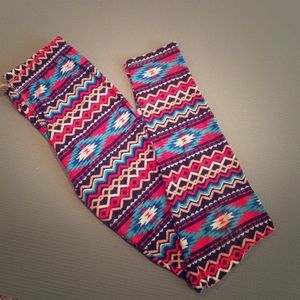 Lularoe OS leggings Aztec print
