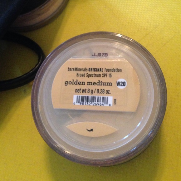 TRADE BareMinerals Original Powder Foundation - Picture 2 of 2