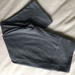 ATHLETA gray crop athletic leggings