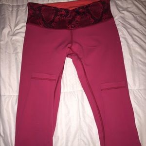 Lululemon Size 6 reversible leggings