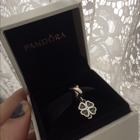 Luck of the Irish - Pandora Shamrock/Clover Charm