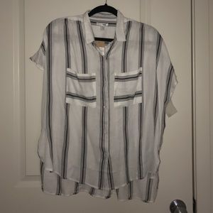 Small Amuse Society Button Up Top