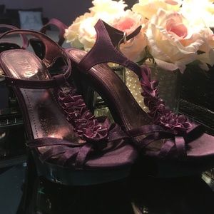 PURPLE SATIN HIGH HEELS