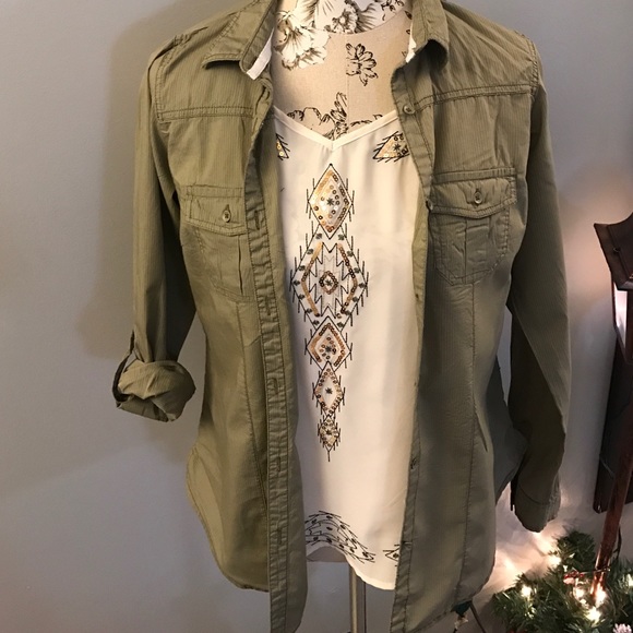 Maurice's Green Button Up Army Style Top - Picture 2 of 4