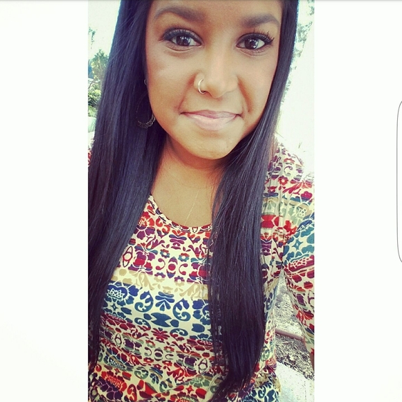 Meet your Posher, Sitara - Picture 1 of 1