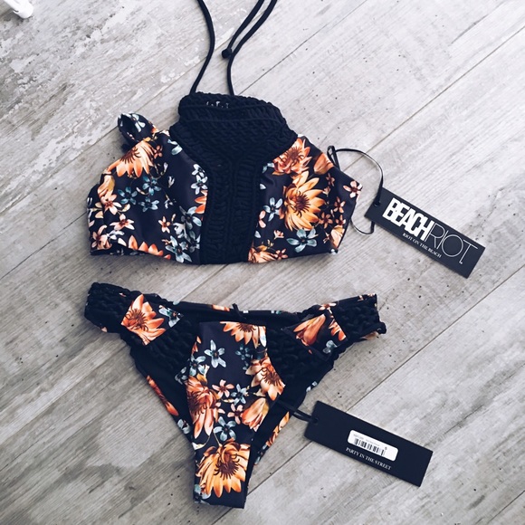 Beach Riot bikini w/ crochet