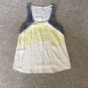 Women's Sleeveless Blouse