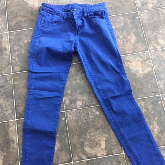 American Eagle Royal blue jeans