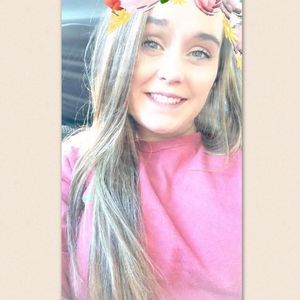 Meet your Posher, Casey