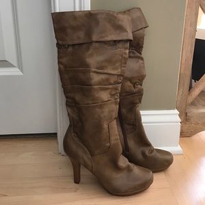 Tan leather Rampage boots