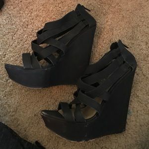 Black Steve Madden wedges