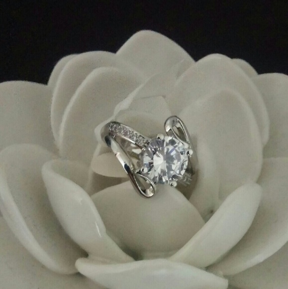 Diamond ring