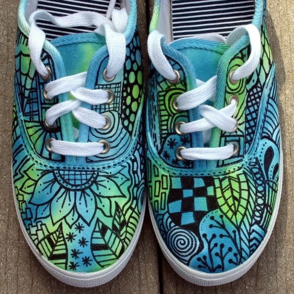 Hand painted sneakers!