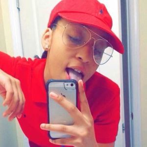 Meet your Posher, Tete