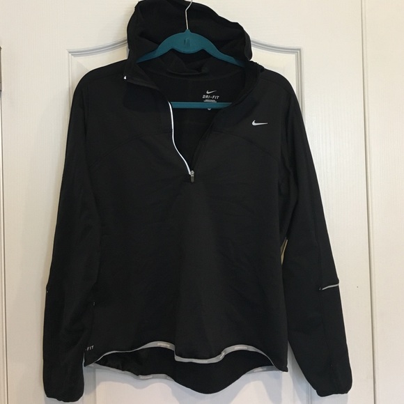 NIKE DRI-FIT PULLOVER