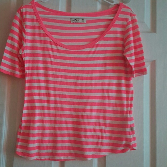 A Hollister loose tshirt. - Picture 1 of 1