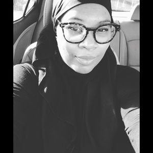 Meet your Posher, Sheena