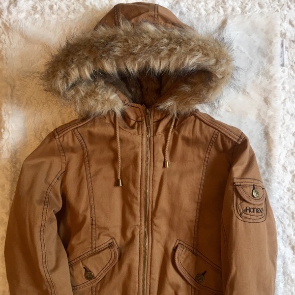 Brown Puffer/Bomber Jacket 😍