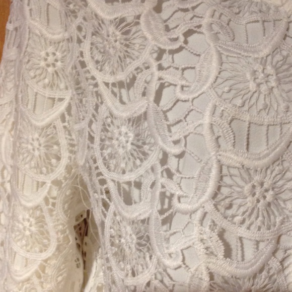 Lace jacket from BLVD Collection - Picture 2 of 3