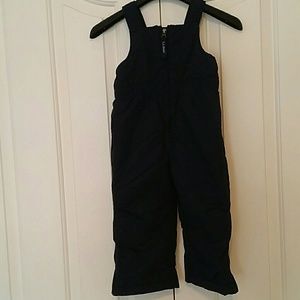 Toddlers' cold buster snow bibs