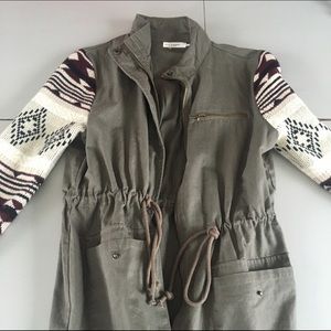 Army jacket with knit sleeves