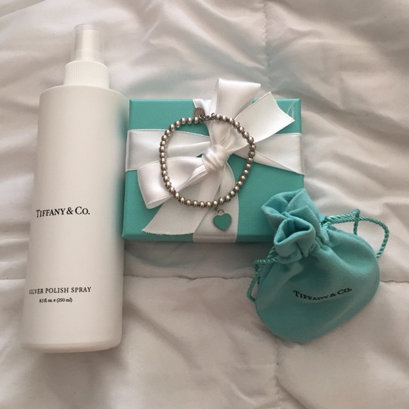 Tiffany blue heart Bracelet w/box, bag& cleaner
