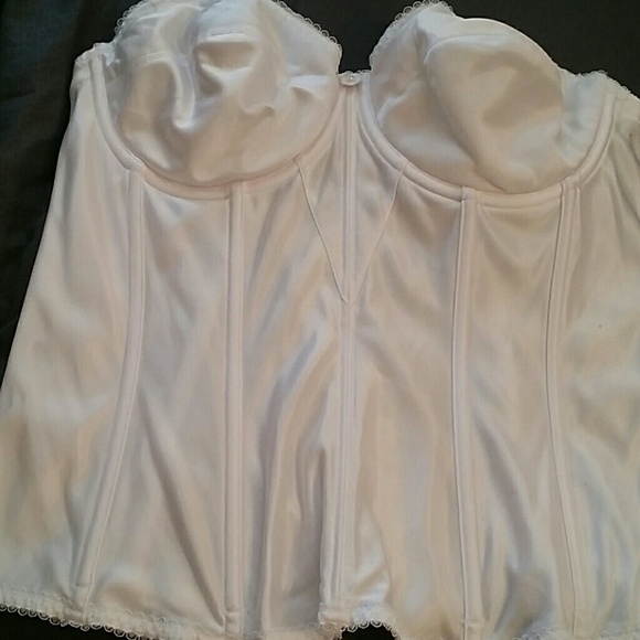Dominique Brand and body shaper