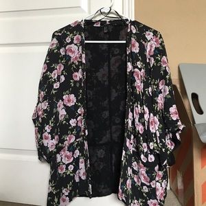 Floral cardigan / kimono