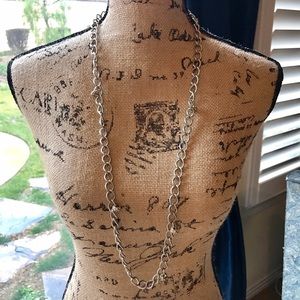 🎀Never Worn Embellished Silver Necklace🎀