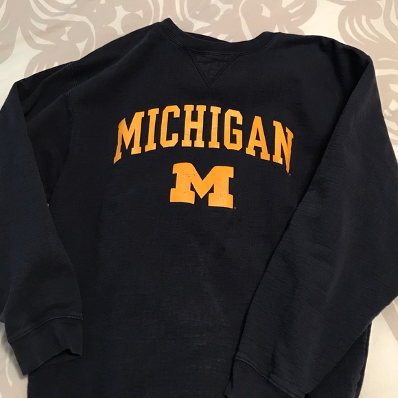🚨FINAL PRICE🚨University of Michigan sweatshirt