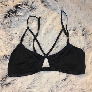Black strap or bralette