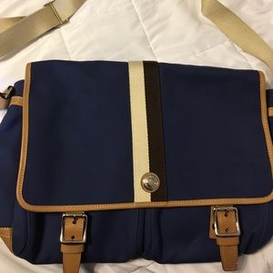 Authentic Coach Messenger Cross-body Navy Bag