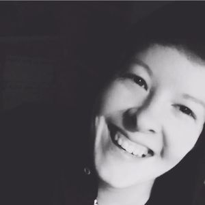 Meet your Posher, Chloe