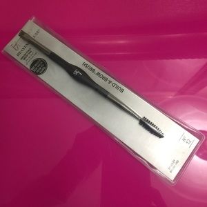 It Cosmetics brow brush