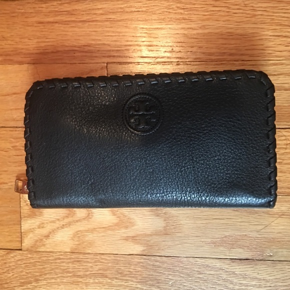 Black Tory Burch wallet with woven edge