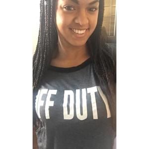 Meet your Posher, Danielle