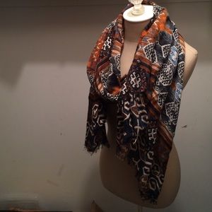 Patterned scarf