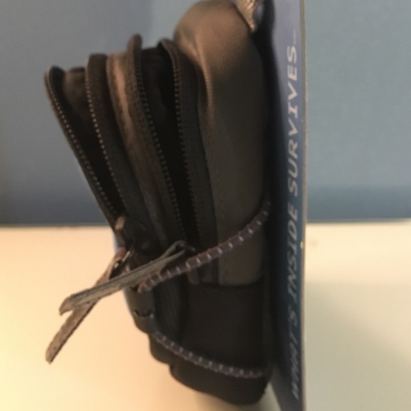 Case Logic Camera Case - Picture 3 of 4