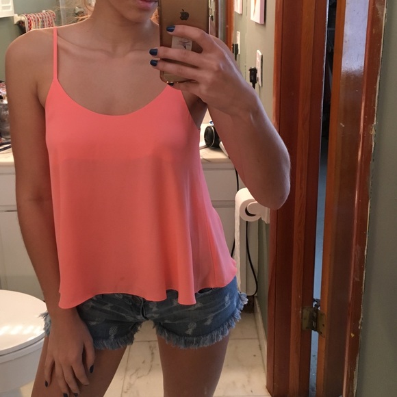 Pink tank top