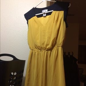 Navy & gold dress. Size medium. Worn once!