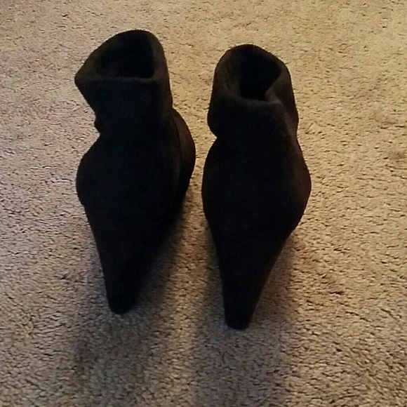 Booties - Picture 3 of 4
