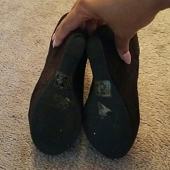 Booties - Picture 4 of 4